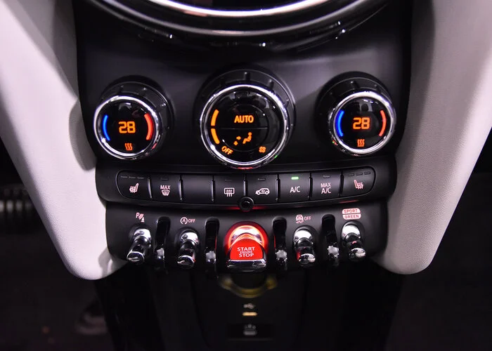 MINI (BMW) MINI Cabrio